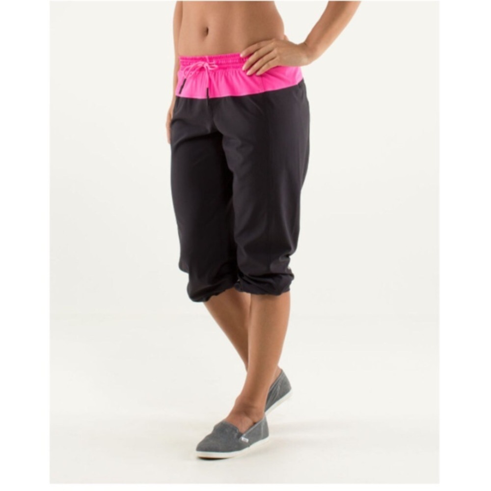 Lululemon dance crop pants